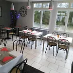 Le Risle - Отель Montfort-sur-Risle